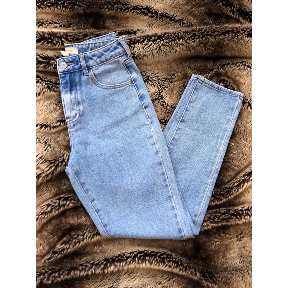 Brandy Melville John Galt Light Wash Mom Jeans